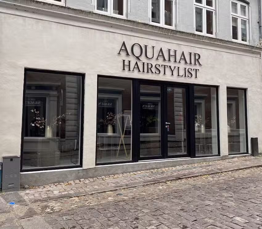 Aquahair