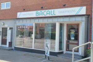 Bacall /Sevil Vallaei