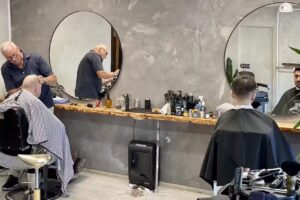 Carlsro Herrefris&oslash;r &ndash; fris&oslash;r R&oslash;dovre