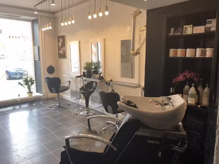 CHRISTEL Fris&oslash;r ,&Oslash;sterbro