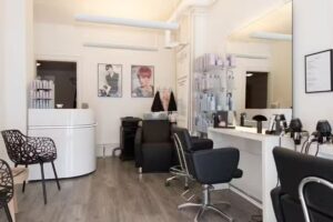 Dannys Salon Dame- og Herrefris&oslash;r