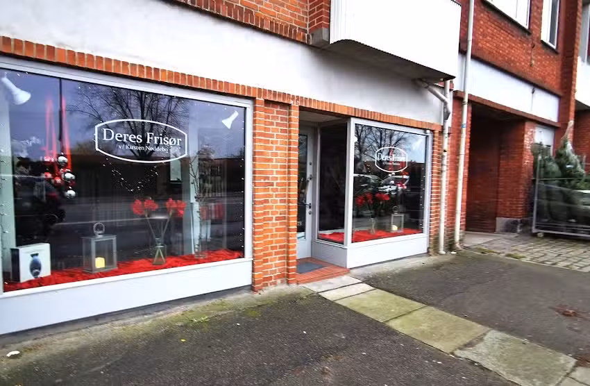 Deres Fris&oslash;r v/Kirsten N Jensen