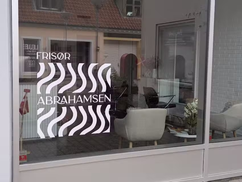 Fris&oslash;r Abrahamsen