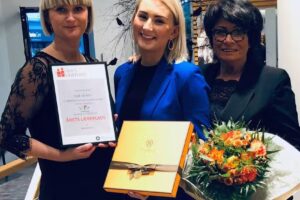 Fris&oslash;r Hair d&eacute; lux