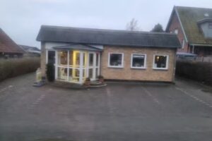 Fris&oslash;r Hos Peter Fredericia Vest