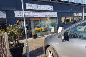 Fris&oslash;r Hos Peter Kalundborg