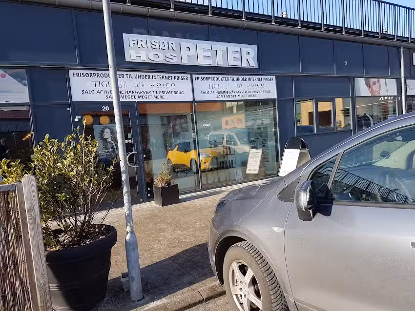 Fris&oslash;r Hos Peter Kalundborg