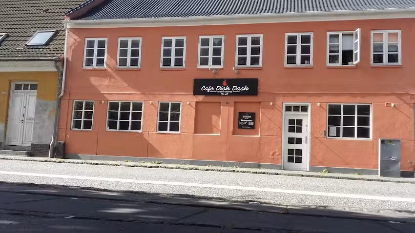 Fris&oslash;r Hos Peter Kors&oslash;r