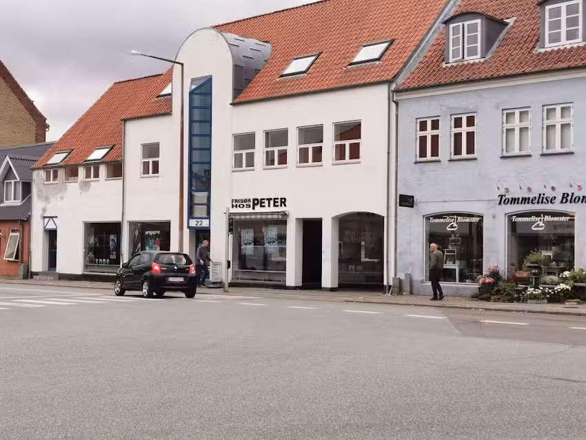 Fris&oslash;r Hos Peter