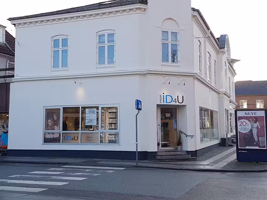 Fris&oslash;r ID4U Bjerringbro