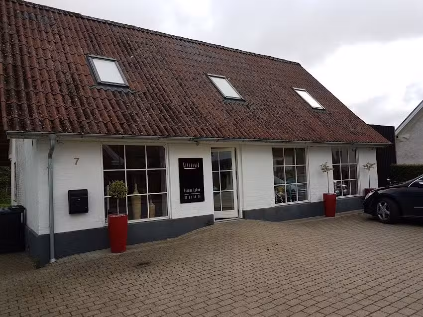 Fris&oslash;r Lyhne Jelling