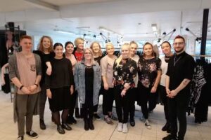 Fris&oslash;r Morgenh&aring;r