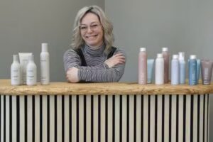 Fris&oslash;r Tina Bay