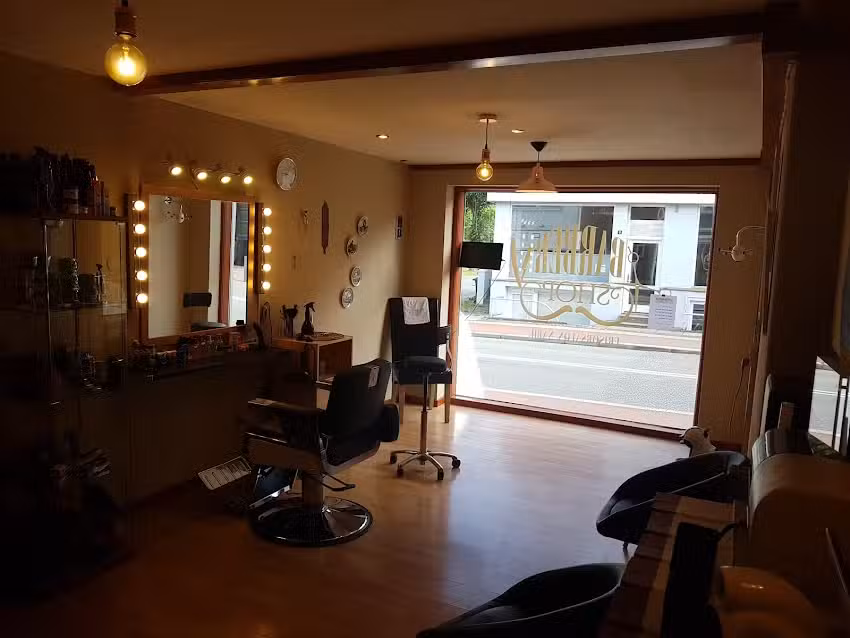 Fris&oslash;rsalon Nabil