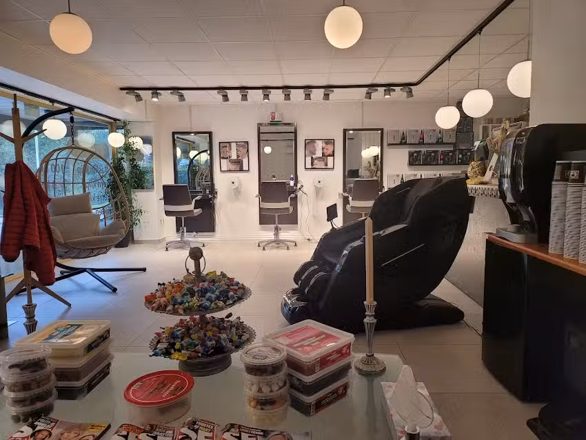 Haarby fris&oslash;r