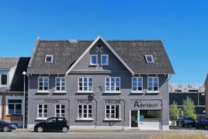 Hair By Adelsb&ouml;ll ApS