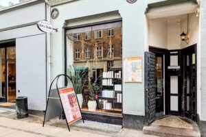 Kim&rsquo;s Hair Studio