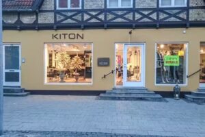 Kiton V/kim Tonnesen