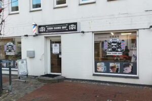 Kurdo fris&oslash;r i Bramming