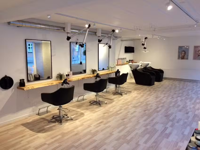 Salon Hair v/ Trine Hansen