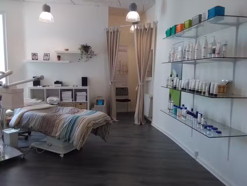 Sandra Bruun Skincare &ndash; Din lokale sk&oslash;nhedssalon &ndash; Hudpleje, Skinbooster, Vipper & Bryn