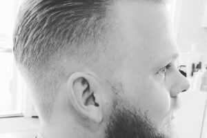 Simon&rsquo;s Fris&oslash;r