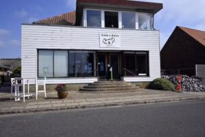 Teddys Salon V/teddy Petersen