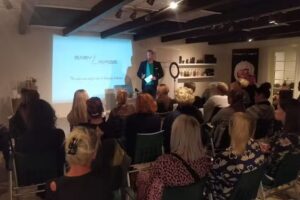 Trontveit ApS &ndash; powered by hair