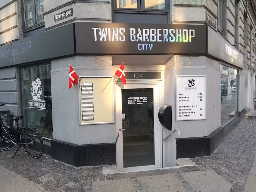 Twins Barbershop City