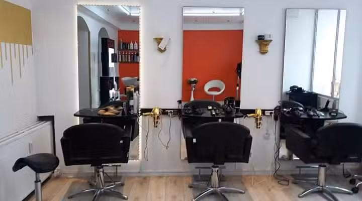 Vesterbro Fris&oslash;r nummer 90