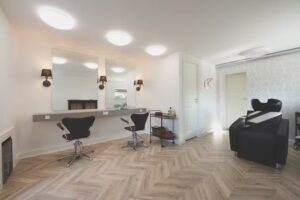 Vivian Zederkof-fris&oslash;r & stylist